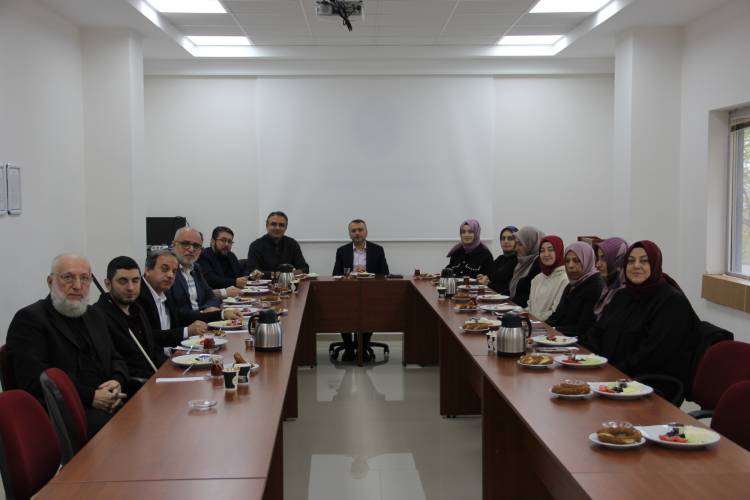 Öğretim Görevlilerimiz ve Misafir Öğretim Elemanlarımız İle Planlanan Kahvaltılı İstişare Programı Gerçekleştirildi