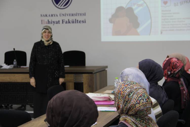 Öz Şefkat Atölyesi, Sertifika Takdim Programı İle Tamamlandı