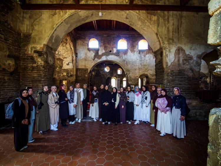 Fakültemiz Öğrencilerinden İznik’e Uygulamalı Fotoğraf Gezisi