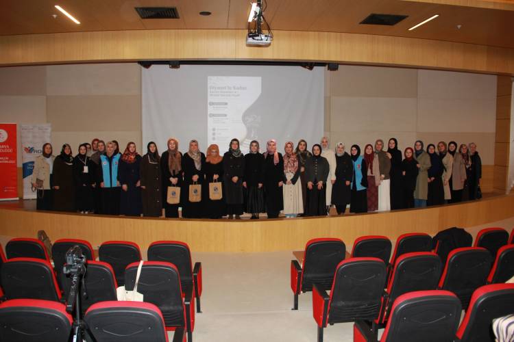 “Diyanet’te Kadın: Kariyer Olanakları ve Mesleki Yolculuk” Paneli Gerçekleştirildi