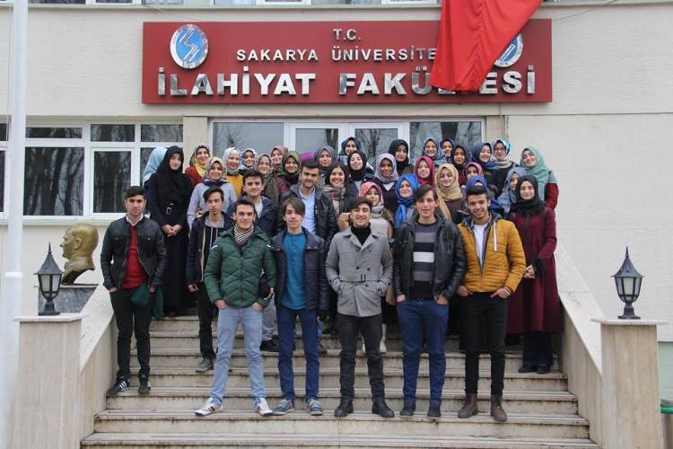 Kocaeli Gebze Anadolu İmam Hatip Lisesi Fakültemizi Ziyaret Etti